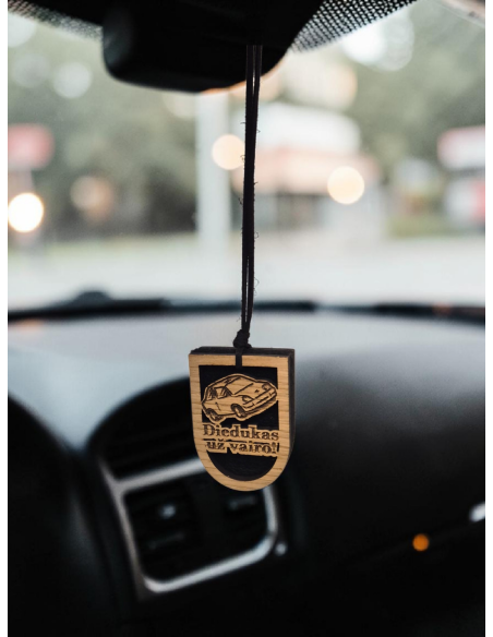 Automobilio kvapo ir papildymo komplektas "Diedukas už vairo"
